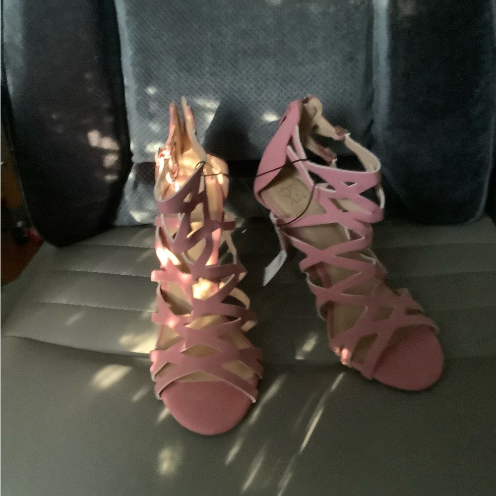 New York & Co Rose colored heels 8M